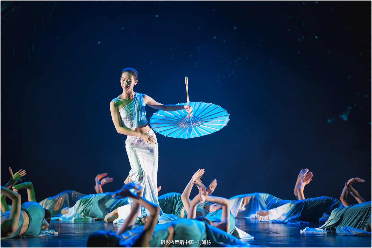 1751435523104025.jpg 068 2025.06.25 株洲市第八中学第十六届梦航艺术展演《长歌逐梦 美润芳华》摄影@舞蹈中国-刘海栋.jpg