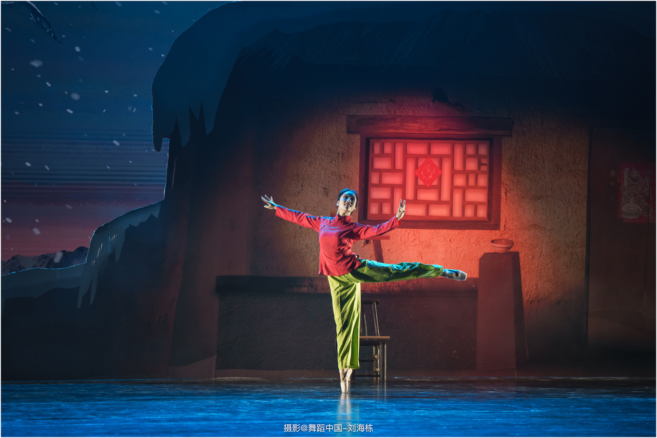 1751435613772033.jpg 094 2025.06.25 株洲市第八中学第十六届梦航艺术展演《长歌逐梦 美润芳华》摄影@舞蹈中国-刘海栋.jpg