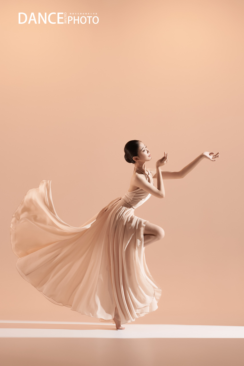 1761288646259051.jpg 634 2025.03.08 舞图文化舞蹈摄影 舞者:郑淇文 北京五中分校.jpg